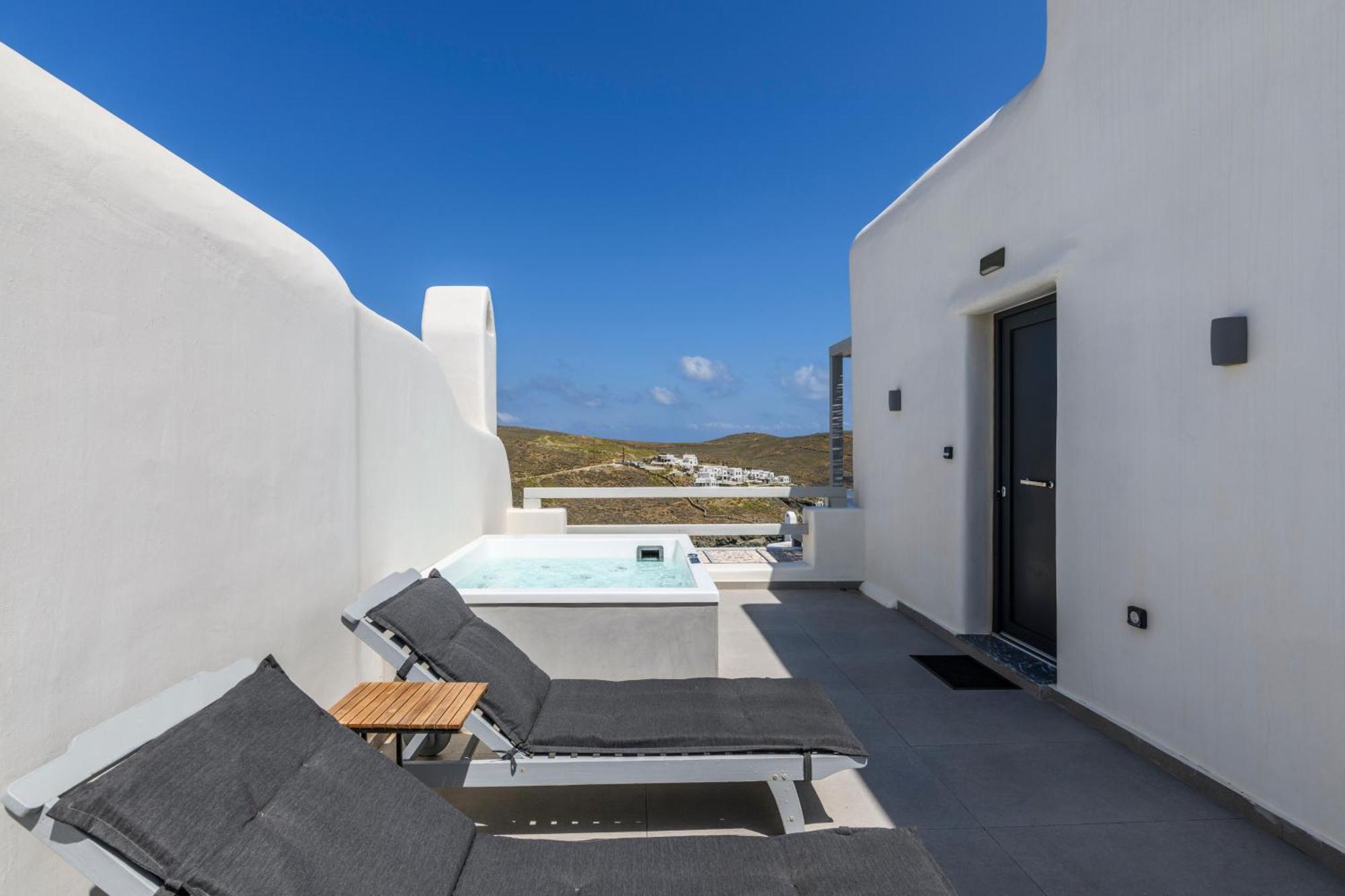The Mykonist Merchia Beach Villas & Suites Esterno foto