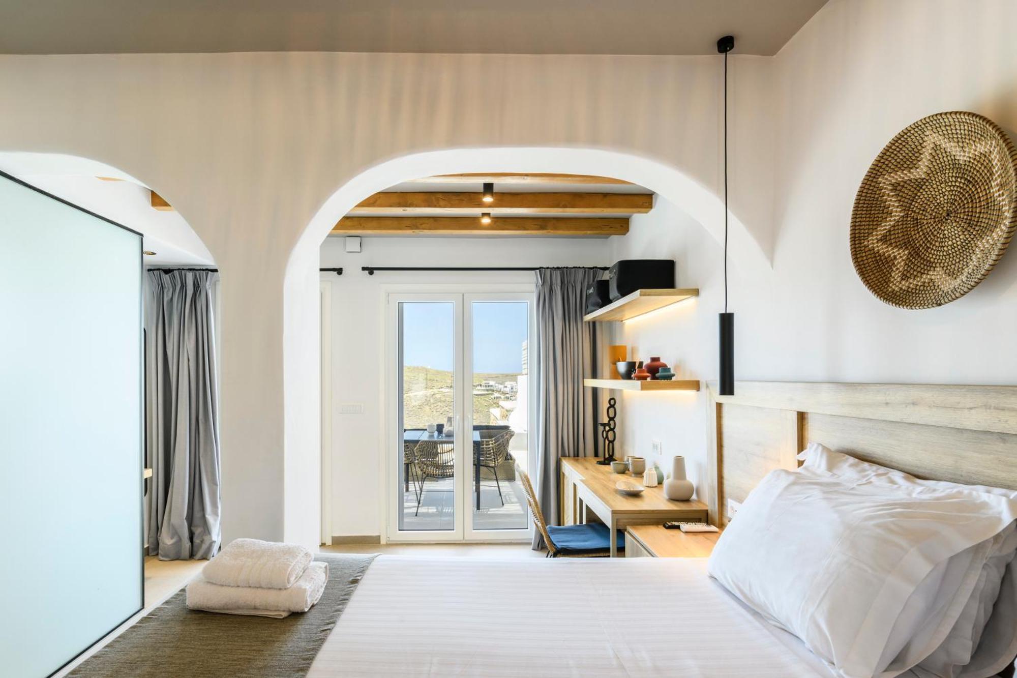 The Mykonist Merchia Beach Villas & Suites Esterno foto
