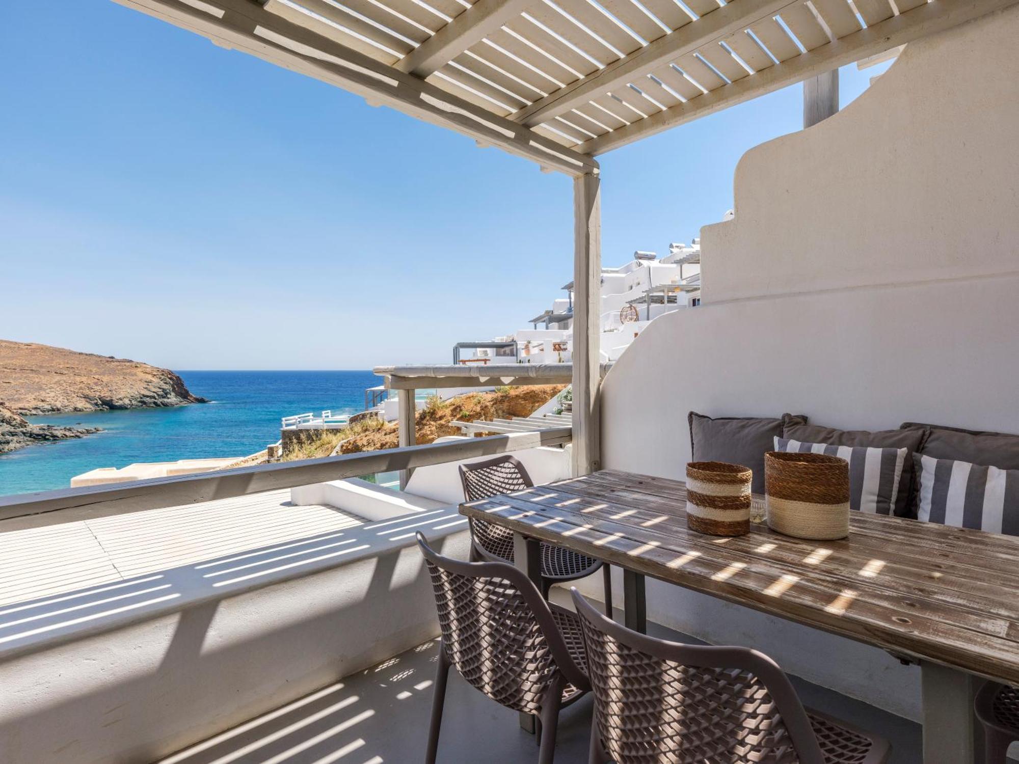 The Mykonist Merchia Beach Villas & Suites Esterno foto