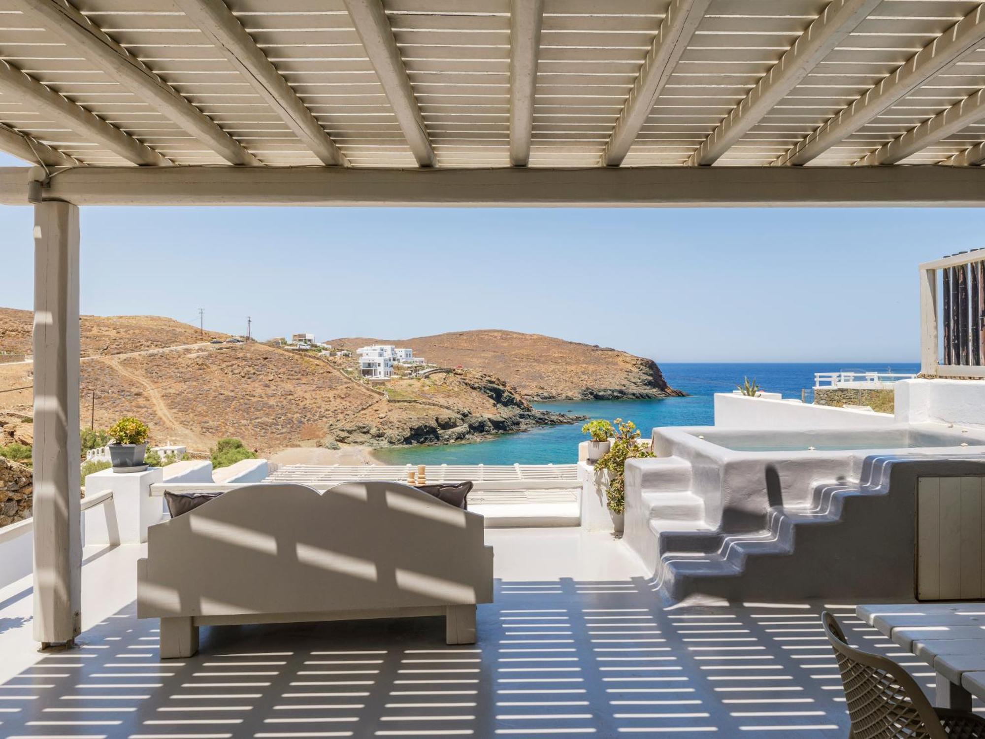 The Mykonist Merchia Beach Villas & Suites Esterno foto