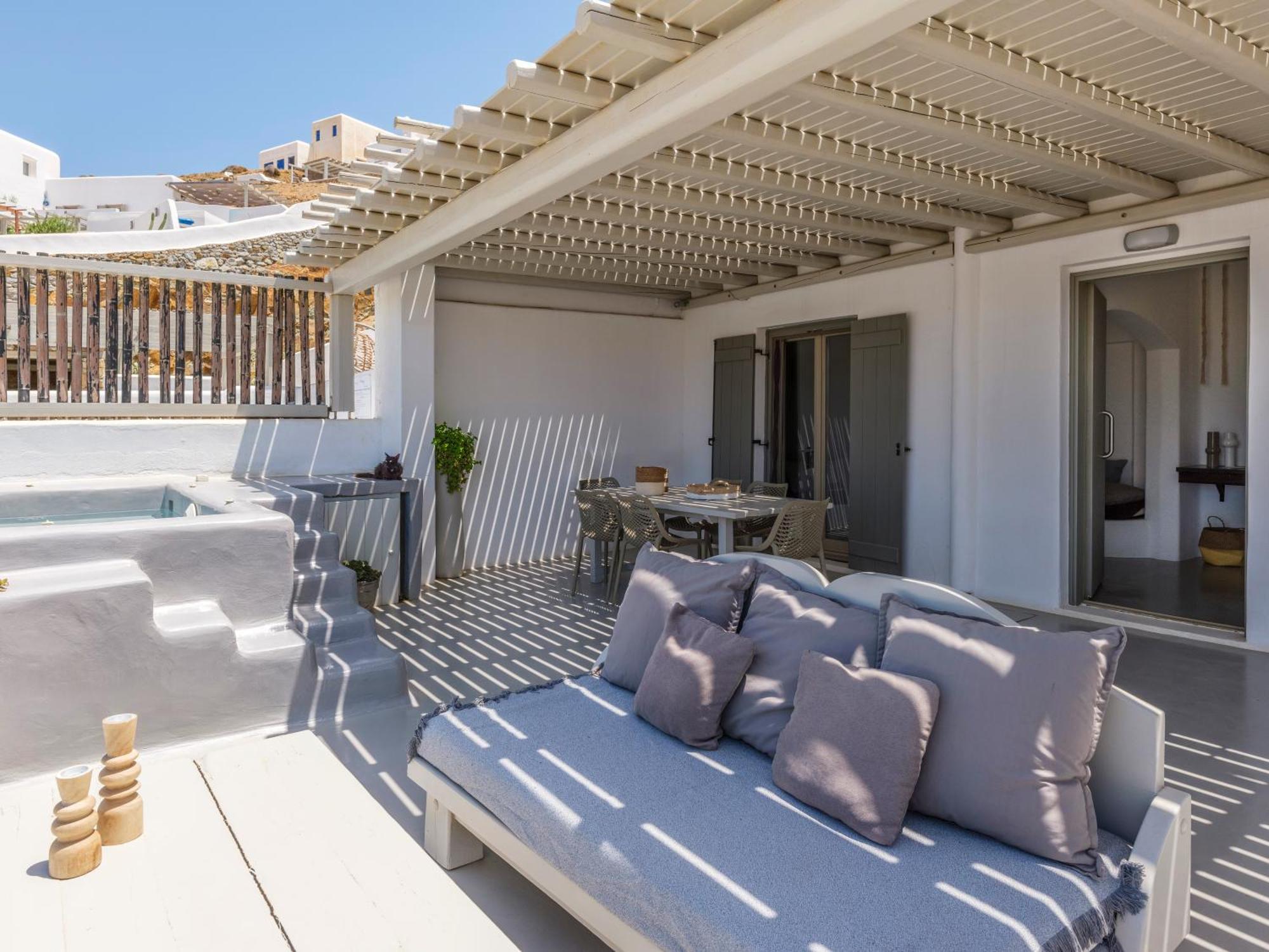 The Mykonist Merchia Beach Villas & Suites Esterno foto