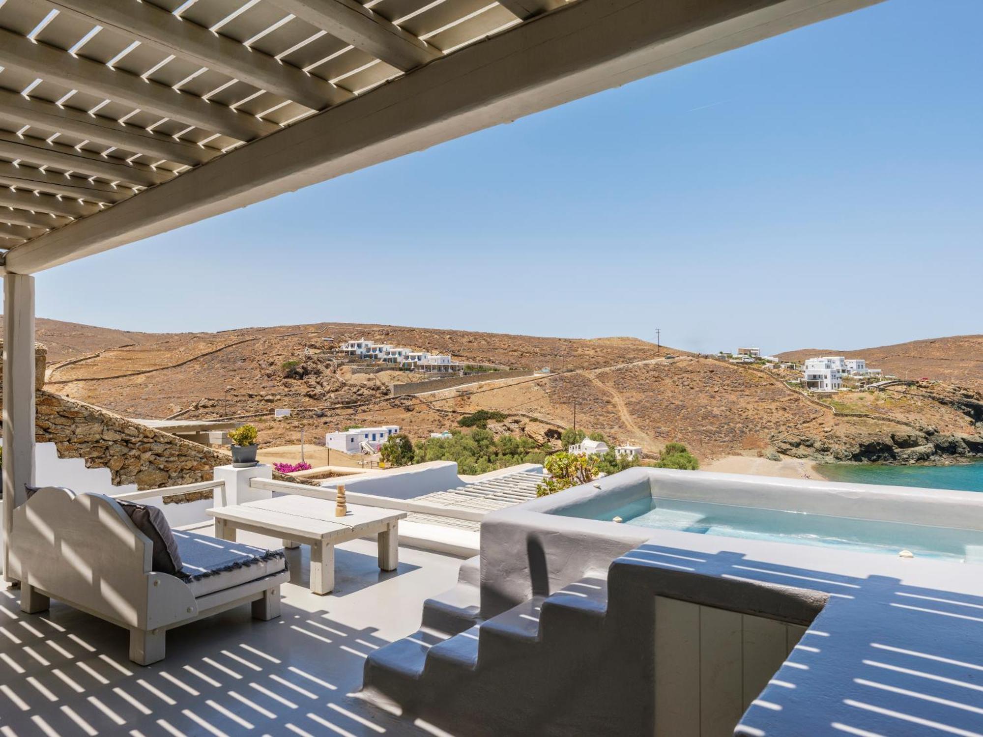 The Mykonist Merchia Beach Villas & Suites Esterno foto