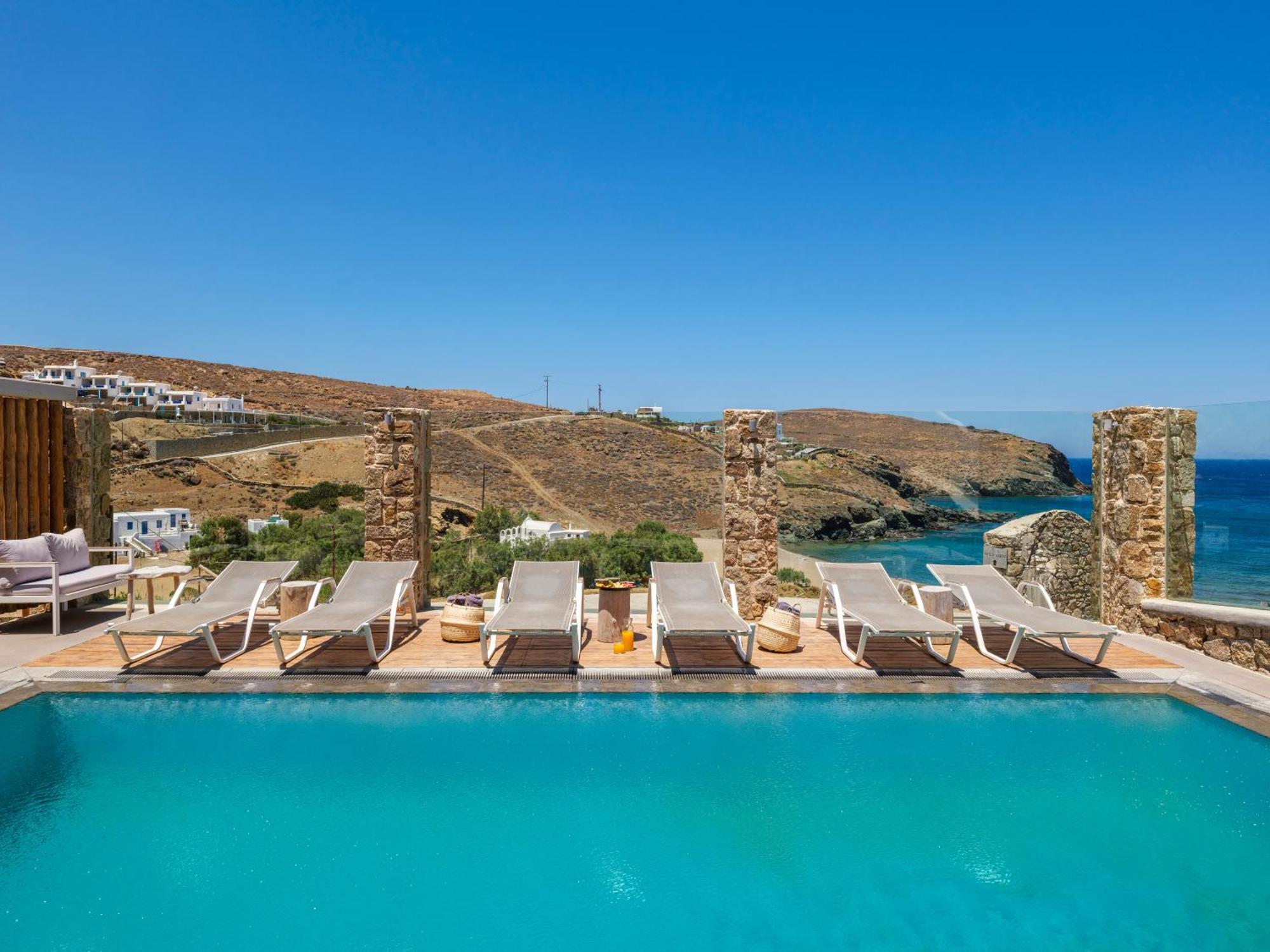 The Mykonist Merchia Beach Villas & Suites Esterno foto