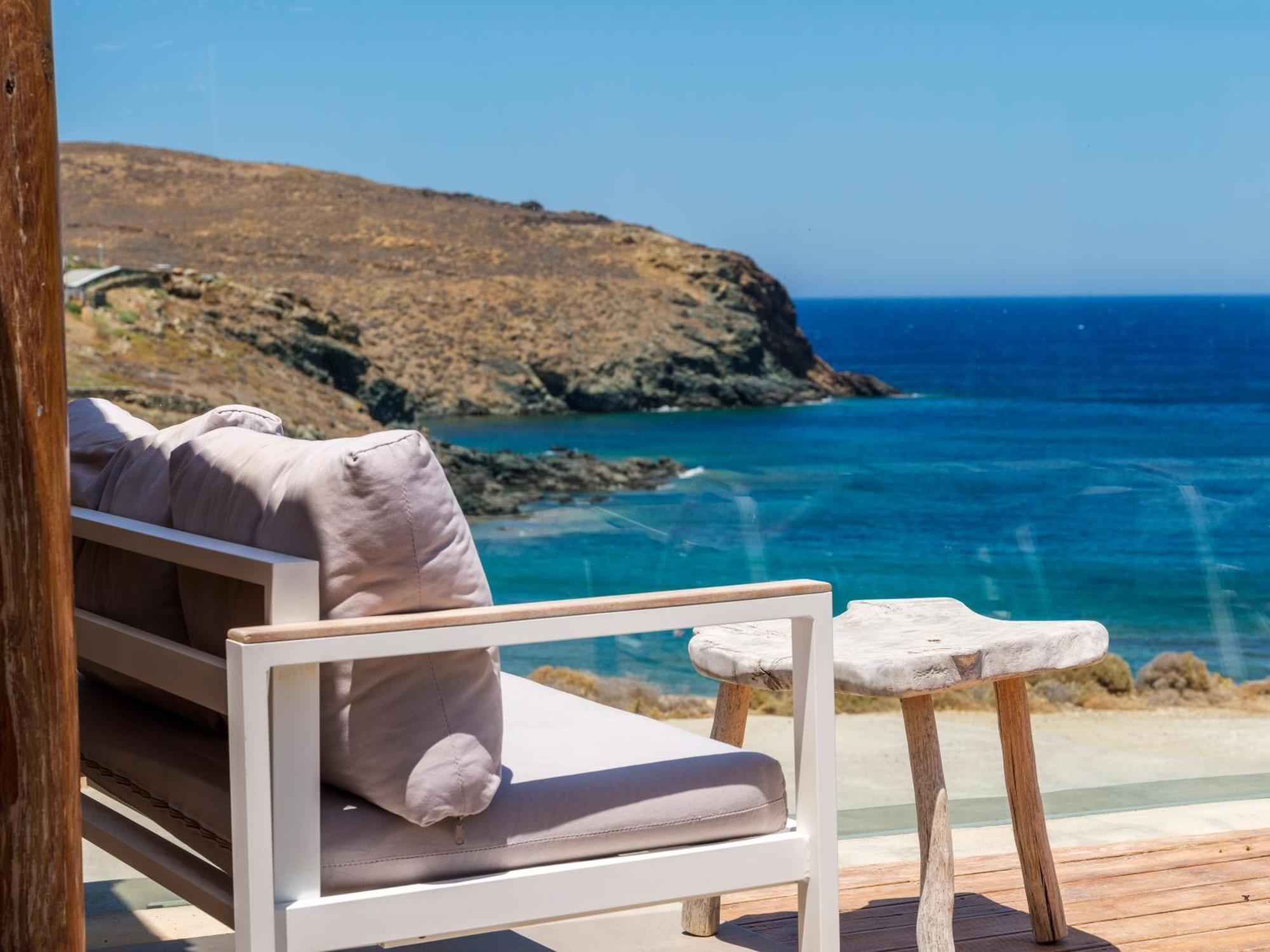 The Mykonist Merchia Beach Villas & Suites Esterno foto