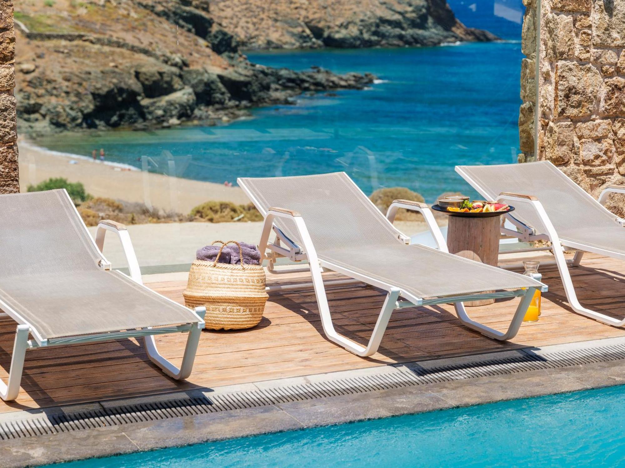 The Mykonist Merchia Beach Villas & Suites Esterno foto