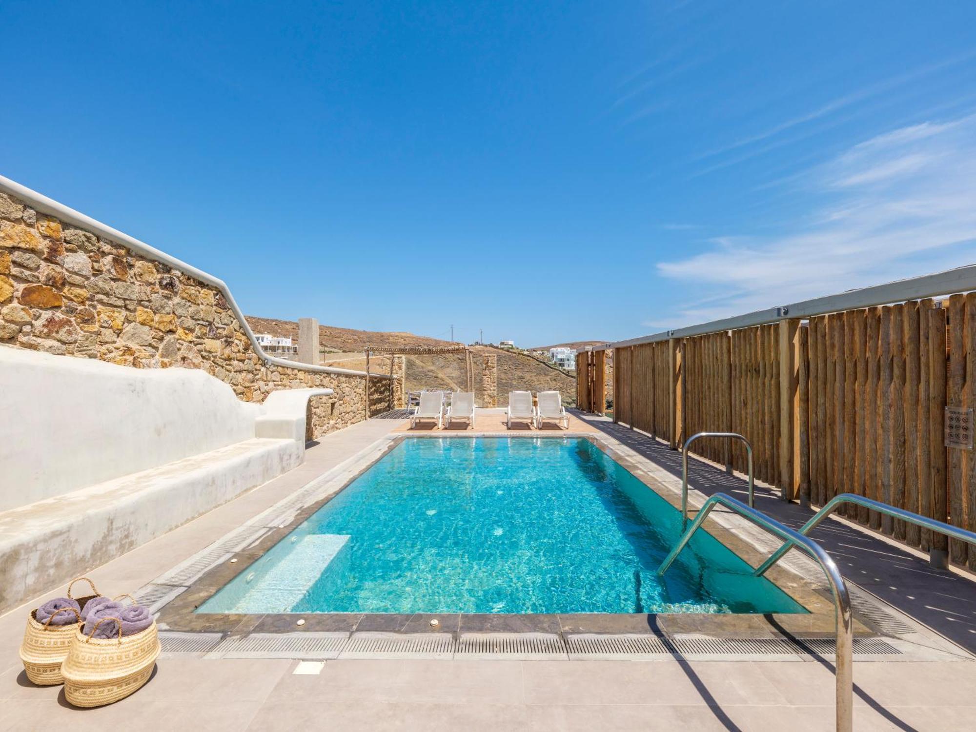 The Mykonist Merchia Beach Villas & Suites Esterno foto